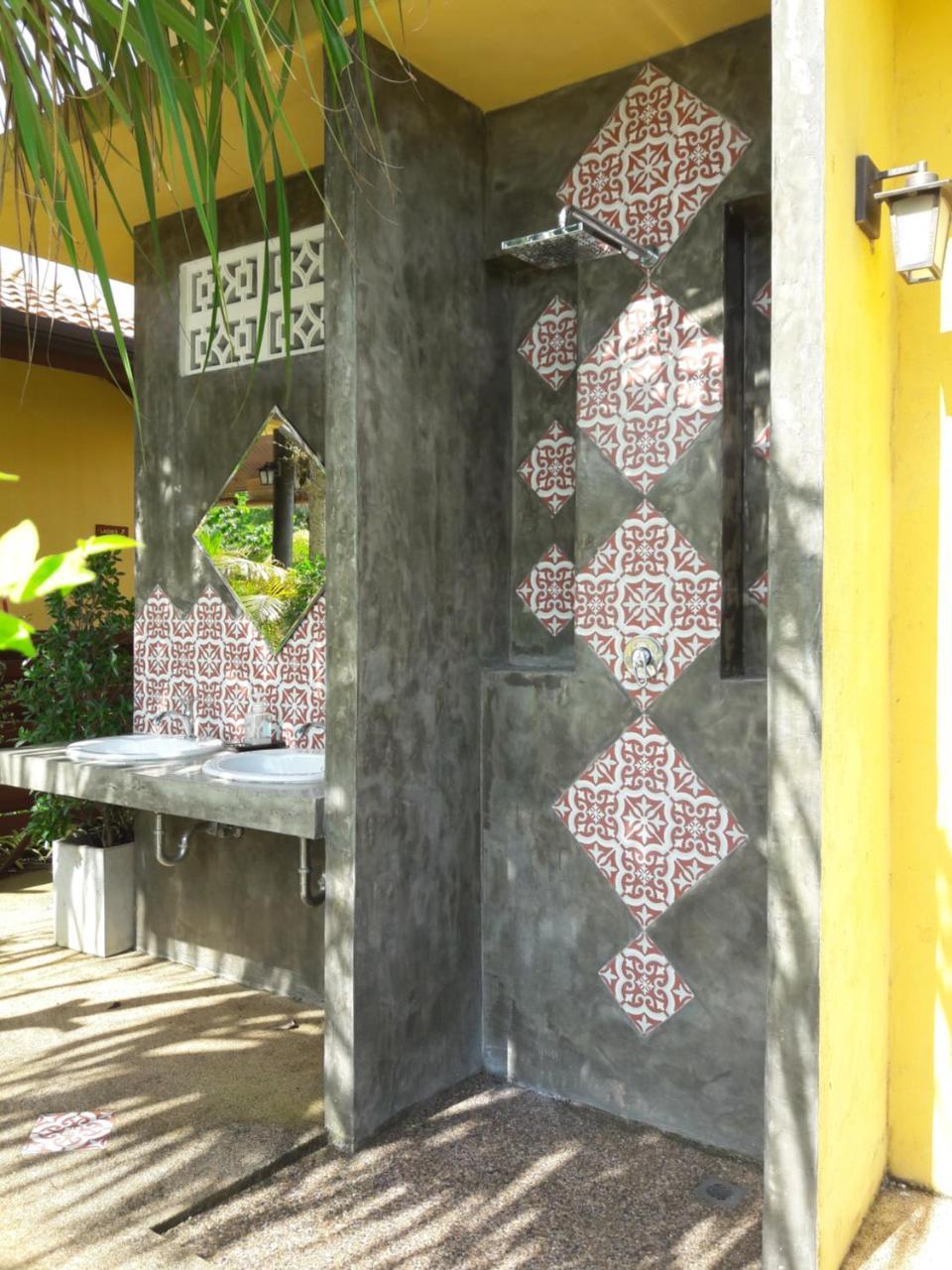 Villa Raintree Bangsak Khao Lak Exterior foto
